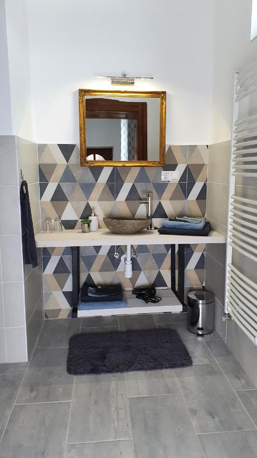 Tisza White House Bed & Breakfast Tiszaszolos Екстериор снимка